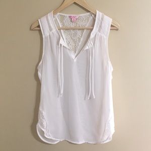 Candies cream sleeveless top